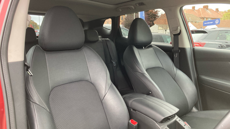 Nissan Qashqai 1.3 DiG-T Tekna 5dr Petrol Hatchback